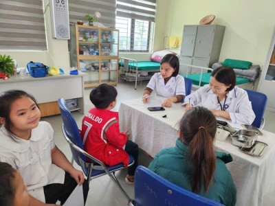 Tiêm vắc xin uốn ván – bạch hầu (vắc xin TD) cho trẻ 7 tuổi tại trường TH&THCS Thanh Xương